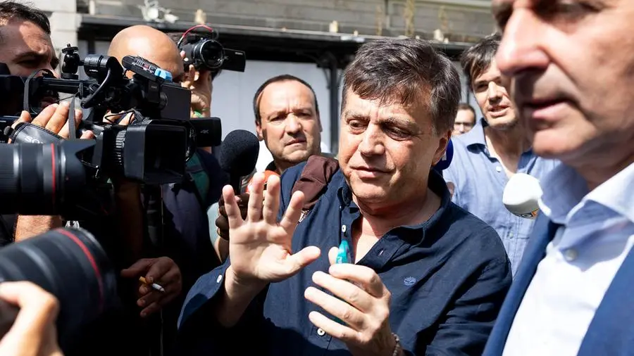 Quel “metodo” Lavitola: «Più merda c’è, meglio è». Ora parla il commando