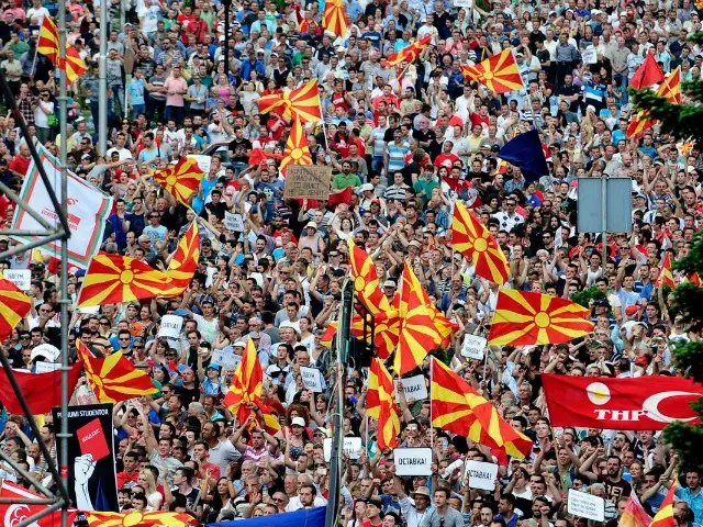 Proteste di massa contro il governo a Skopje, la capitale della Macedonia del Nord, nel 2015. Foto: Sinisa-Jakov Marusic/BIRN