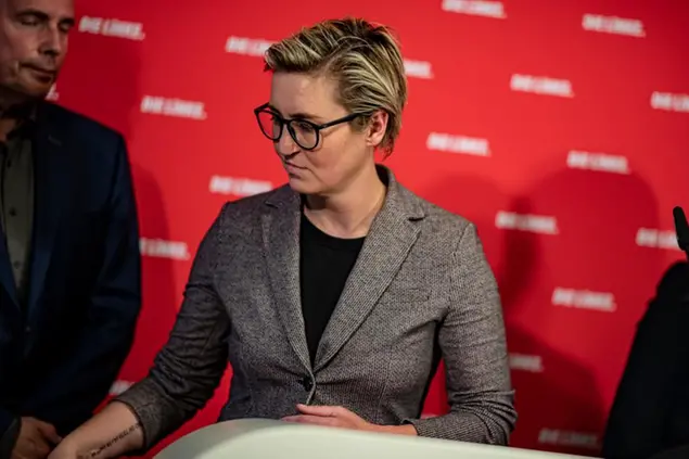 27 September 2021, Berlin: Susanne Hennig-Wellsow (Die Linke), party leader, takes part in a press conference at the Karl-Liebknecht-Haus on the day after the Bundestag elections. Photo by: Fabian Sommer/picture-alliance/dpa/AP Images