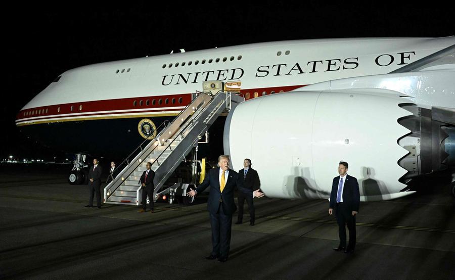Iran-Usa, stallo totale. E Trump cambiò aereo per paura di Teheran