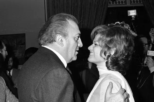 Claudia Cardinale e Federico Fellini