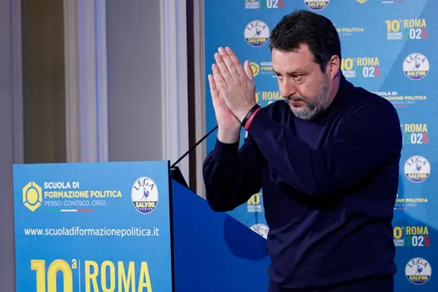 La Lega e il refrain della castrazione chimica come arma di distrazione  quando il consenso scarseggia