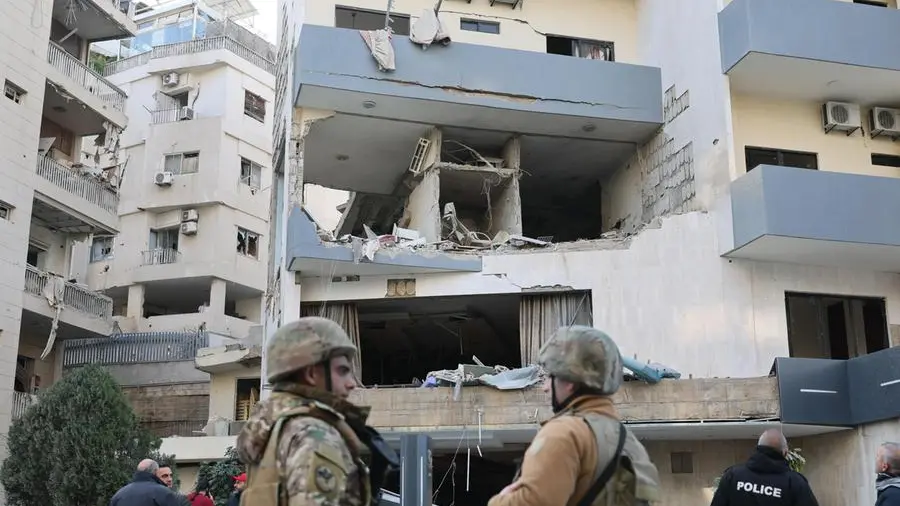 A Beirut sotto le bombe. «A giorni conteremo un milione di sfollati»