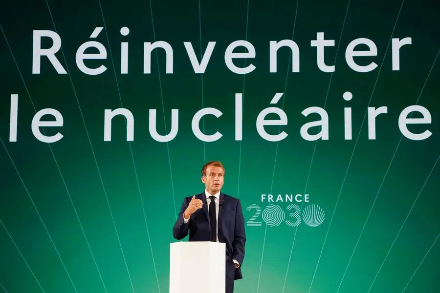 (Emmanuel Macron pro nucleare. Foto AP)
