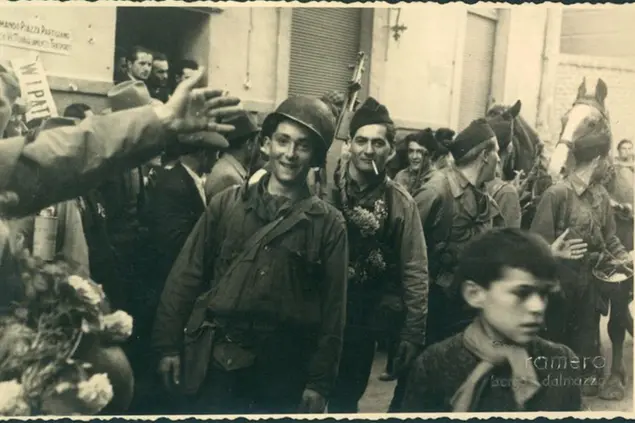 Foto Archivio Istituto piemontese per la storia della Resistenza e della società contemporanea \\\"Giorgio Agosti\\\"