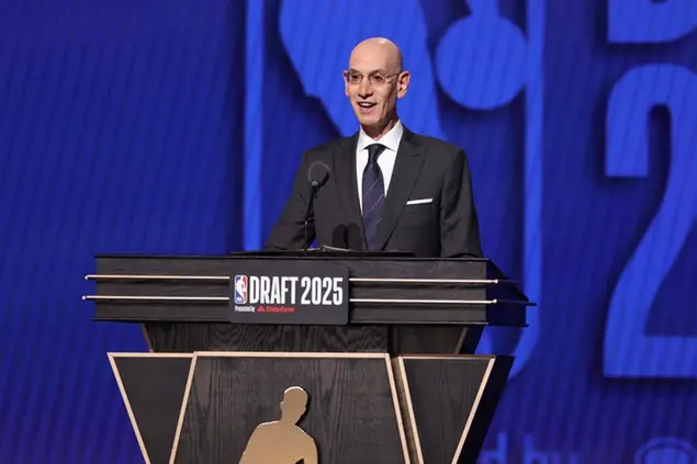 Il commissioner dell'Nba, Adam Silver, è il fautore del progetto Nba Europe (FOTO EPA)