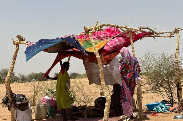 Profughi sudanesi in fuga dai combattimenti