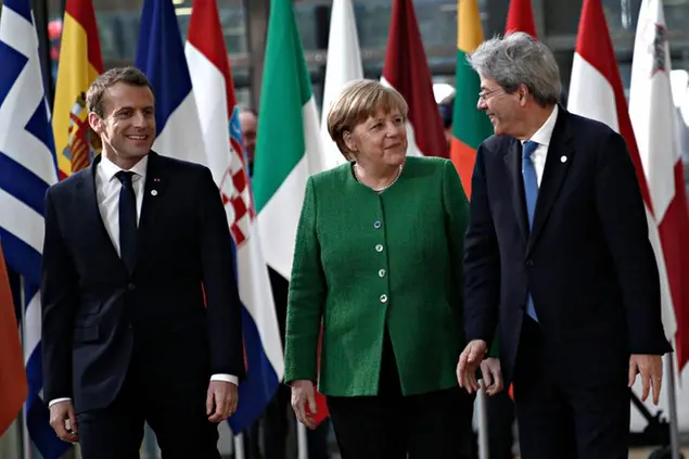 23/02/2018 Bruxelles, vertice informale dei leader dell'Unione Europea, nella foto il presidente della Repubblica francese Emmanuel Macron, la Cancelliera tedesca Angela Merkel, il presidente del Consiglio Paolo Gentiloni