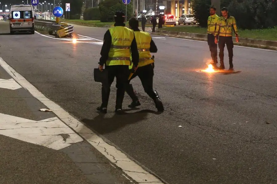 Foto LaPresse - Stefano Porta 19/10/2018 Milano ( Mi ) Cronaca Operaio investito e ucciso in Via Rubicone Nella foto: il luogo dell'investimento