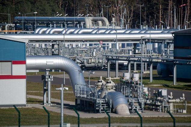 Un'infrastruttura gas (Photo by: Stefan Sauer/picture-alliance/dpa/AP Images)