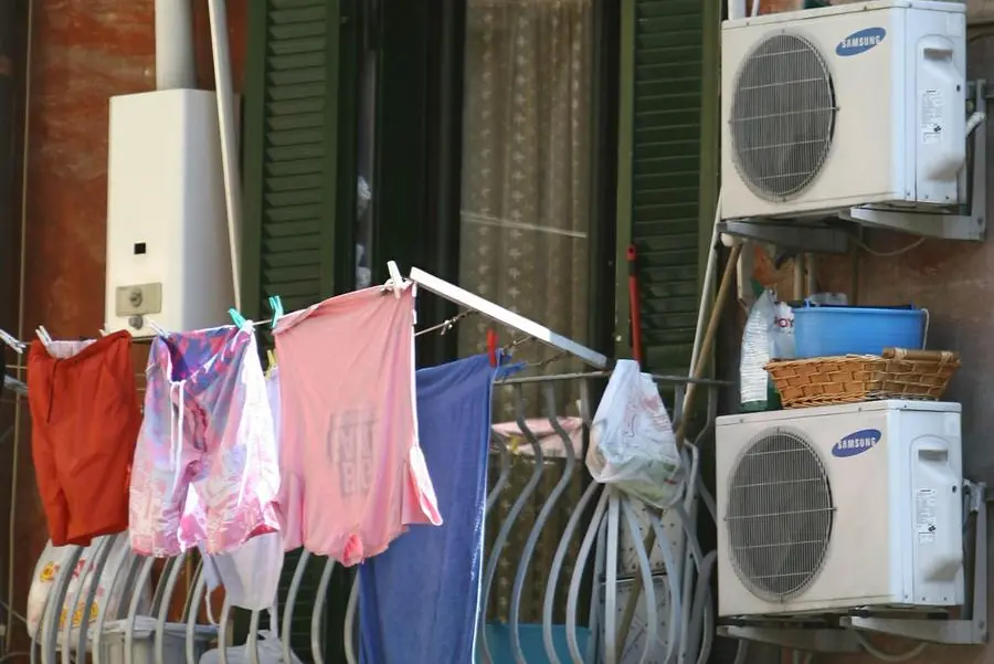 L’accesso globale all’aria condizionata di massa sarà una delle più radicali trasformazioni dei nostri sistemi energetici (foto Ansa)