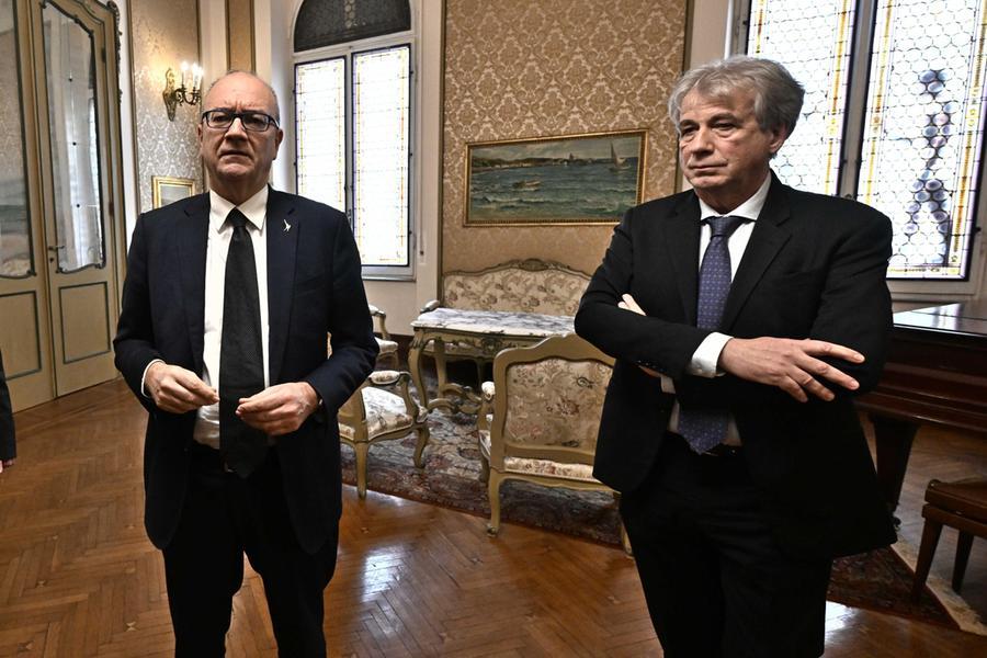 La Spezia, Valditara incontra i genitori del ragazzo ucciso: «Ora metal detector nelle scuole»