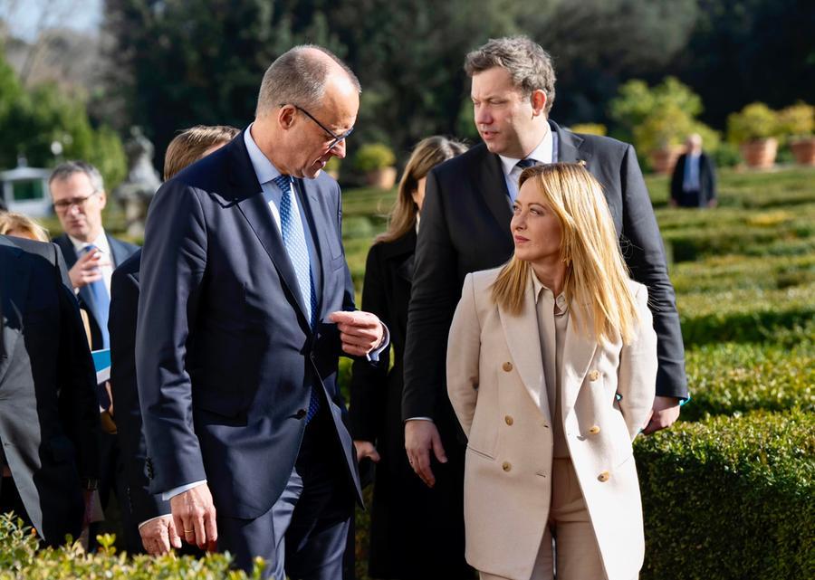 Meloni ha scelto il trumpismo, ma ora si è messa fuori gioco