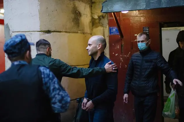 (L'arresto di Pivovarov. Foto LaPresse)