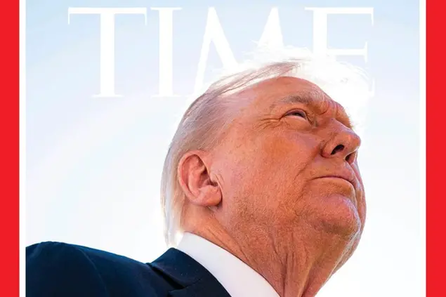 Il settimanale americano Time dedica la foto di copertina a Donald Trump, ma per il presidente Usa è una \\\"foto troppo brutta\\\"
