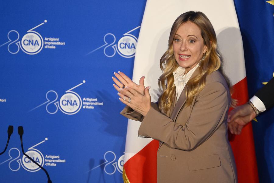 Verso le elezioni, il vento europeo favorisce Meloni