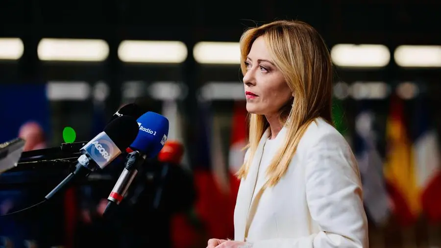 L’ambiguità di Meloni nel rapporto con l’Europa