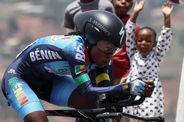 Hermionne Ahouissou al Mondiale di ciclismo in Ruanda (FOTO AFP)