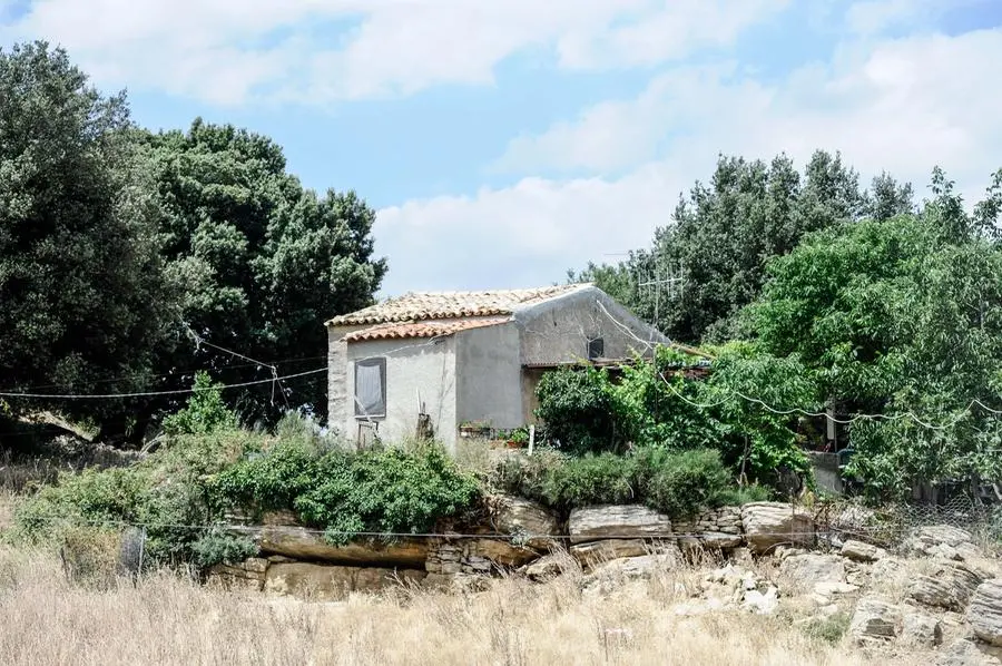 Il casolare dove è stato arrestato Bernardo Provenzano