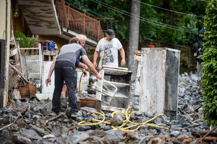 Foto Claudio Furlan/LaPresse 28 Luglio 2021 Laglio , Italia News Frana travolge parte del comune di Laglio , sul Lago di Como Photo Claudio Furlan/LaPresse July 28, 2021 Laglio, Italy News Landslide overwhelms part of the municipality of Laglio, on Lake Como