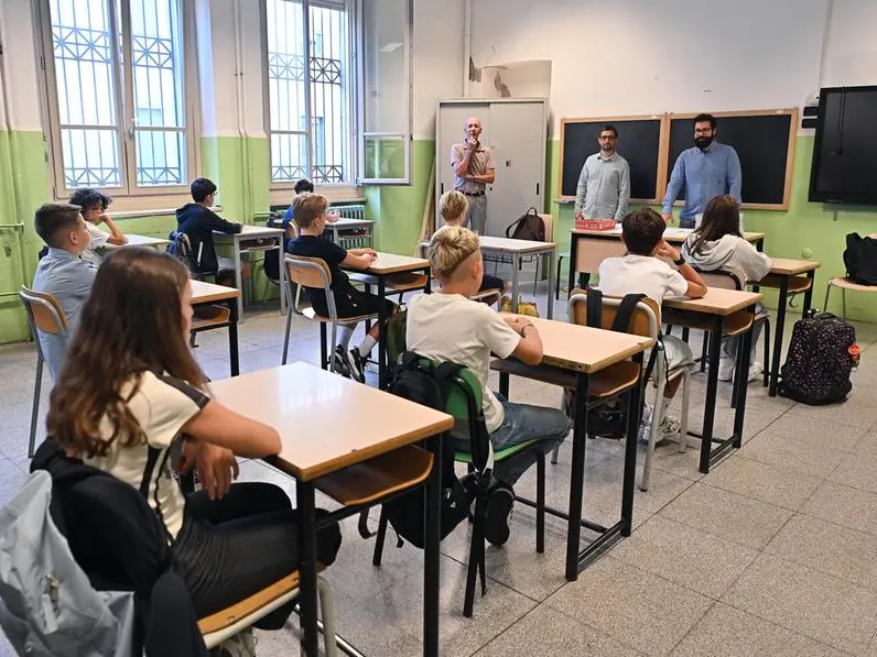 Il problema non è lo straniero. La scuola non colma il divario tra sfavoriti e avvantaggiati
