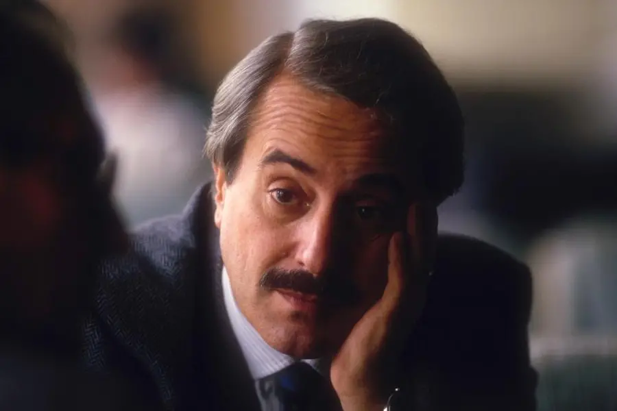 23/11/1987 Giovanni falcone al congresso dell' Associazione Nazionale Magistrati sulla nave Achille Lauro