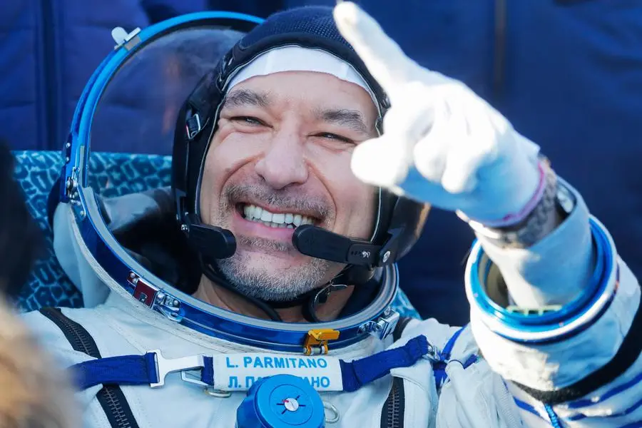 Luca Parmitano poco dopo l'atterraggio di Soyuz MS-13 (Sergei Ilnitsky/Pool Photo via AP)