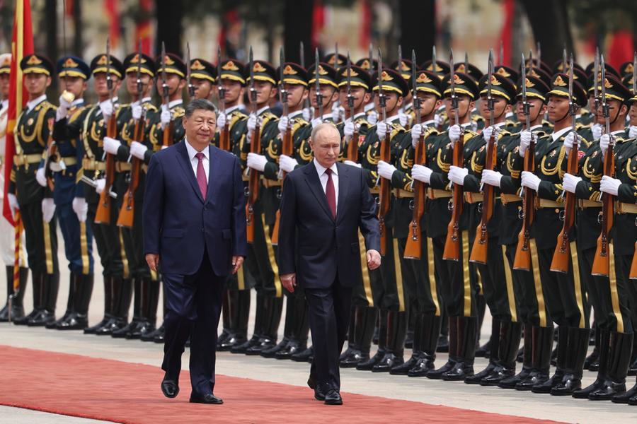 Putin da Xi: «La Russia è fornitore affidabile di risorse». Ft, l’Ue valuta Draghi e Merkel come mediatori con Mosca