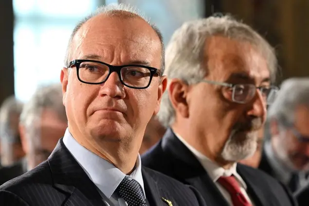 Il ministro dell'Istruzione e del Merito, Giuseppe Valditara, e il presidente della Regione Lazio Francesco Rocca. Foto Ansa