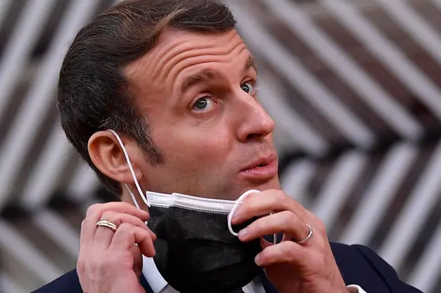 (Il presidente francese Emmanuel Macron. Foto LaPresse)