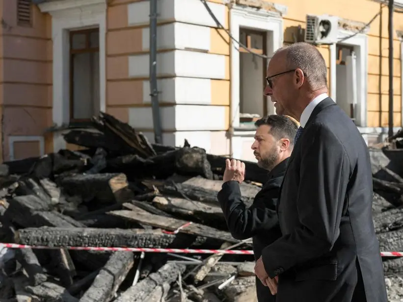Putin attacca Kiev mentre c’è Merz: «Basta, va fermato»