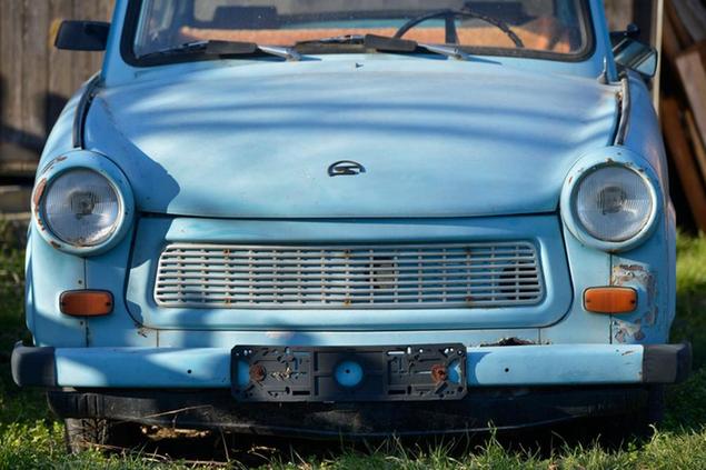 22 February 2021, Saxony, Machern: A Trabant 601 in original color \\\"himmeblau\\\" stands - without license plate - to the \\\"storage\\\" in a garden property in the Leipziger country. Photo by: Volkmar Heinz/picture-alliance/dpa/AP Images
