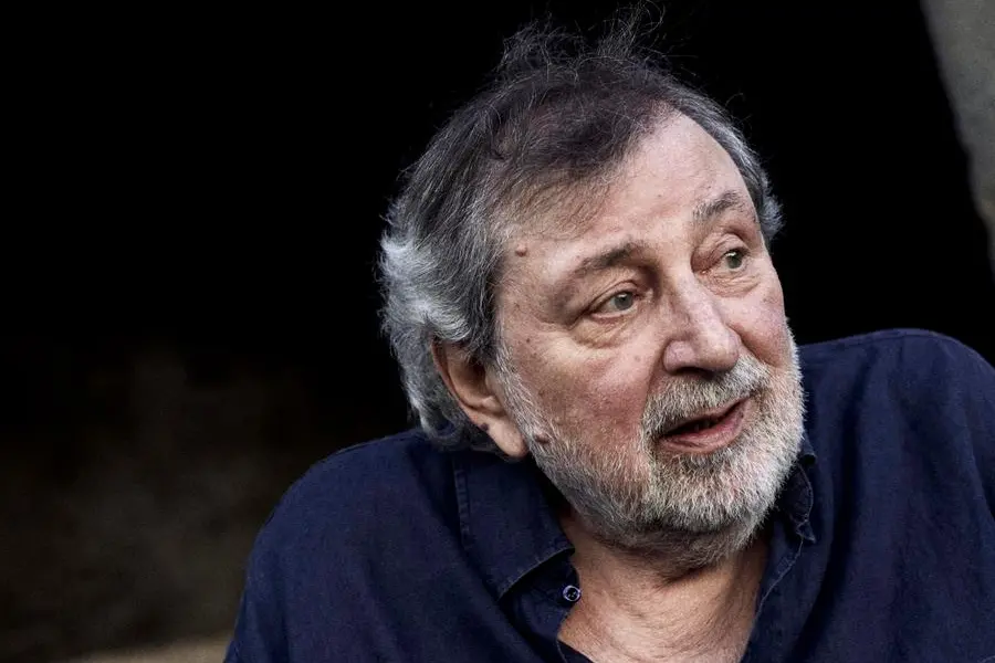 Guccini, l’etica e la coerenza. Il manifesto politico del maestro