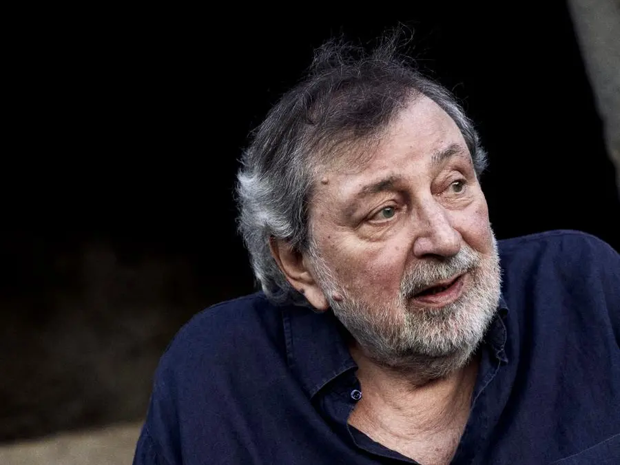 Guccini, l’etica e la coerenza. Il manifesto politico del maestro