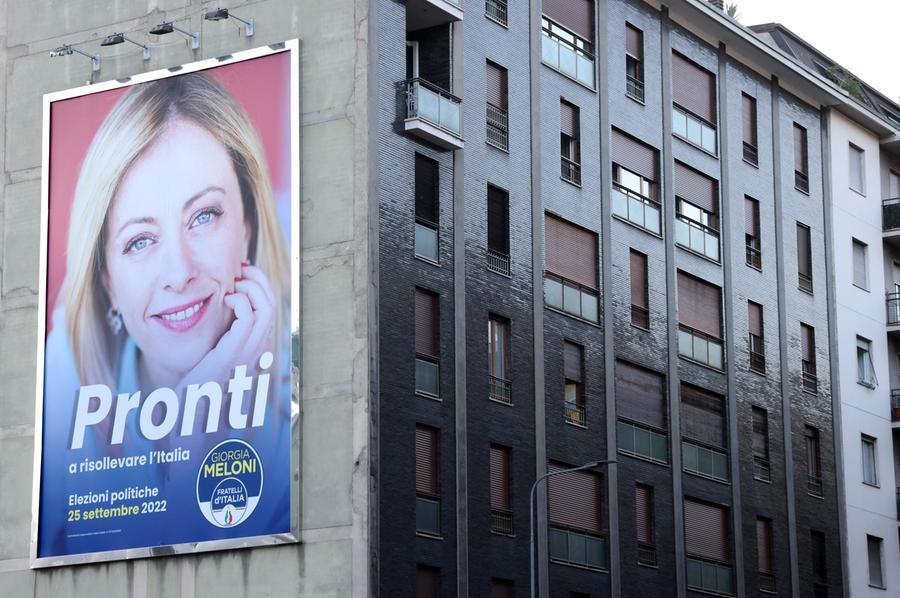 La premier giorgia meloni si confronta con washington e l’unione europea in un clima di tensioni e scelte ambigue
