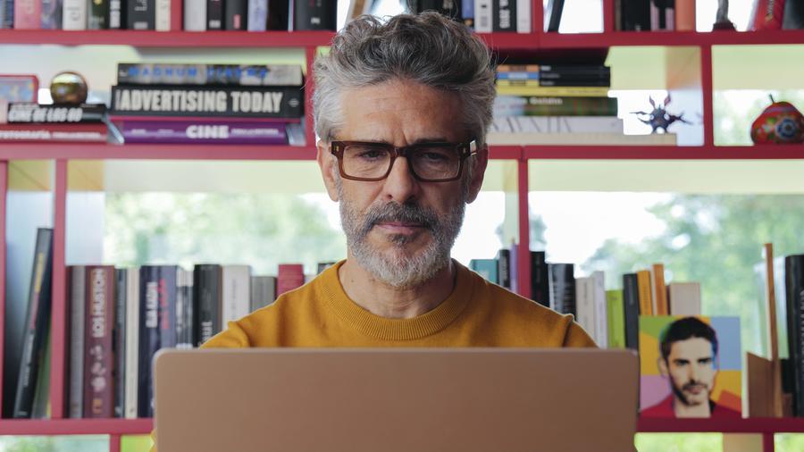 Leonardo Sbaraglia: «Con Almodóvar devi mettere da parte il tuo ego, perché fai parte di un grande mosaico»