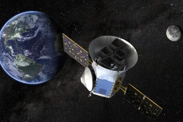 Un'illustrazione del Transiting Exoplanet Survey Satellite (TESS) (NASA via AP)