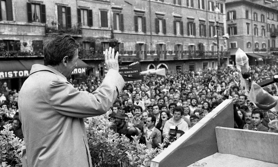 Commemorazione di Enrico Berlinguer da parte della politica