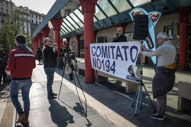 Un corteo organizzato dal Comitato No194 per l'abrogazione della legge sull'aborto