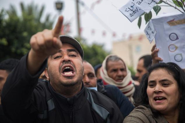 Una protesta in Tunisia\\u00A0(AP Photo/Riadh Dridi)