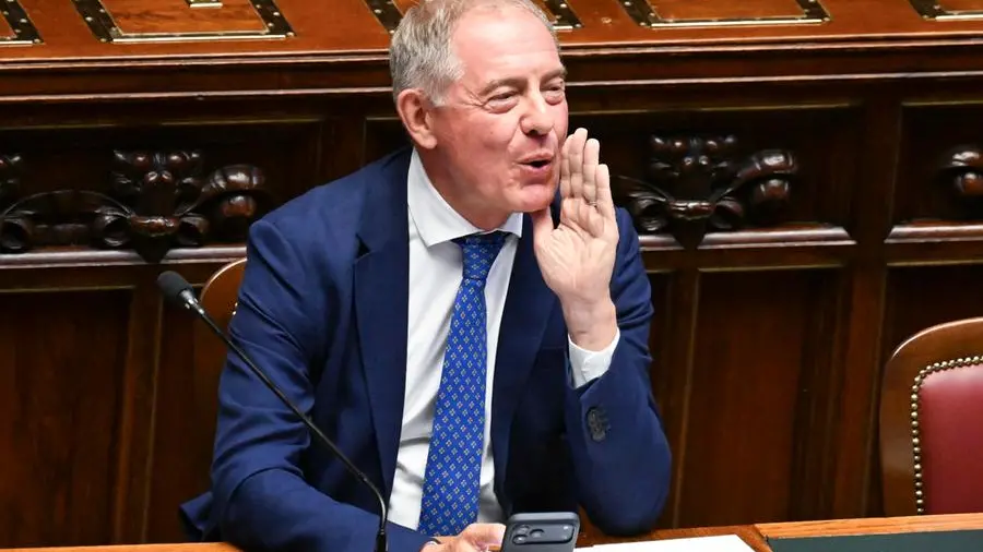 Sciopero dei lavoratori dell'Ilva, tensioni sul prezzo della benzina e mancanza di risposte del governo