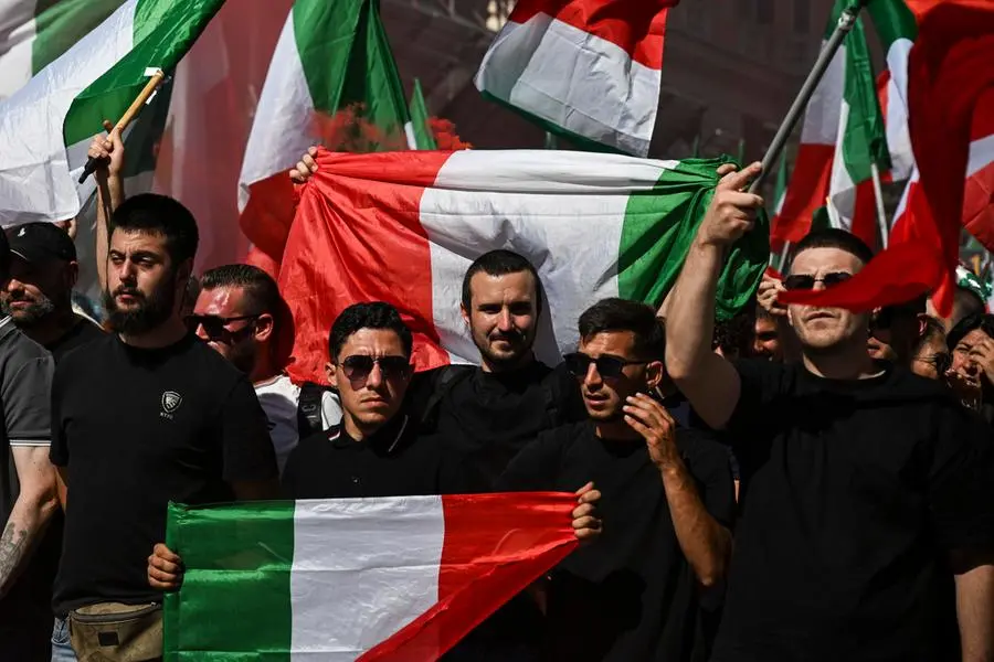 Dalla difesa della razza alla remigrazione: le radici dell’ossessione identitaria