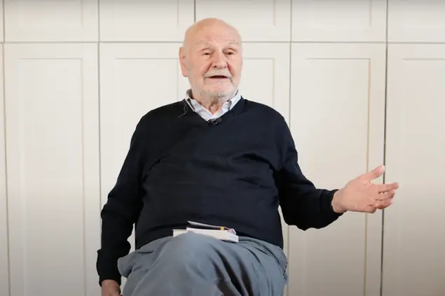 Una recente apparizione di Goffredo Fofi da un video pubblicato da Cesc Project