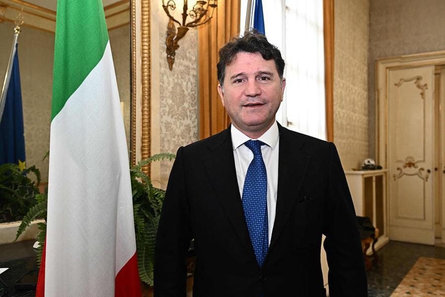 Dall’Ossezia alla manosfera, parabola del senatore Silvestro