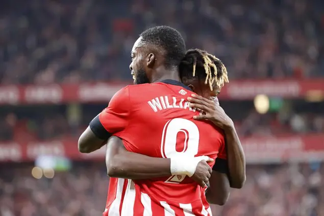 Celebrazione di Inaki Williams e il fratello Nico Williams. Entrambi giocano nell'Athletic Bilbao