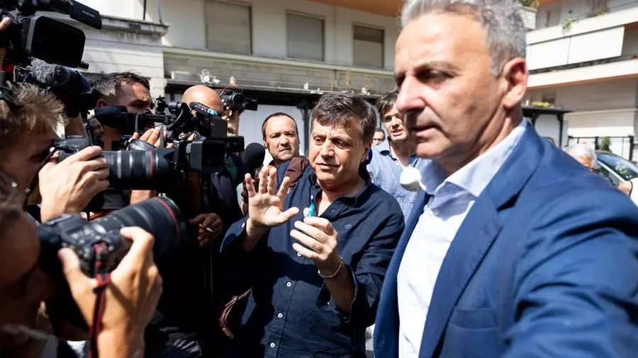 Valter Lavitola in carcere dopo aver confessato un attentato a Sigfrido Ranucci, ma la giudice ha respinto la richiesta di arresti domiciliari