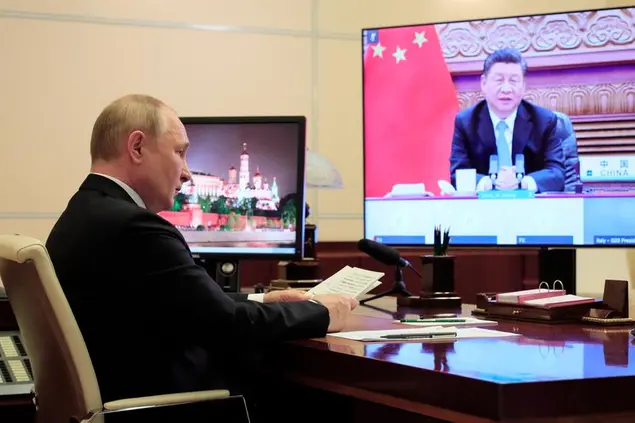 Una videoconferenza del 2021 nel corso del G20\\u00A0(Evgeniy Paulin, Sputnik, Kremlin Pool Photo via AP)