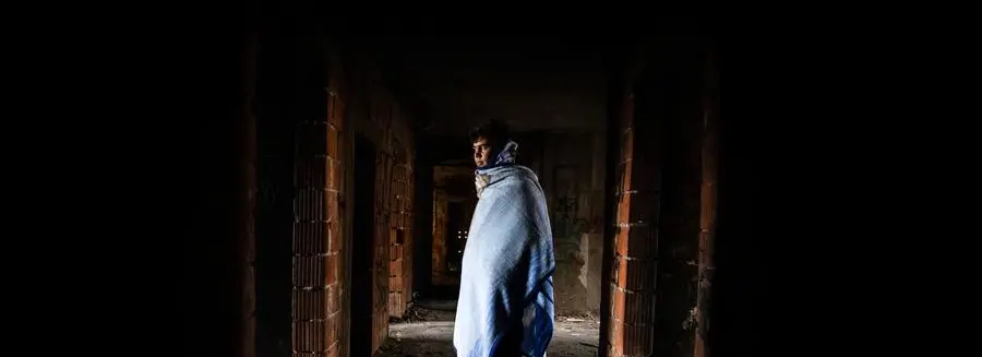 Palazzo abbandonato di Bihac, Mohamed fuori dalla sua stanza