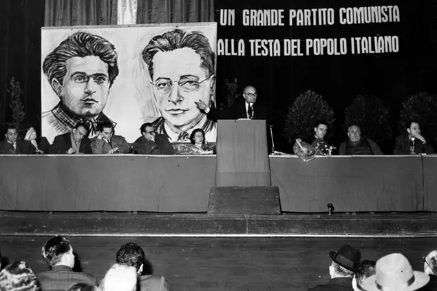Archivio Storico Nella Foto: Partito PCI Congressi Vari