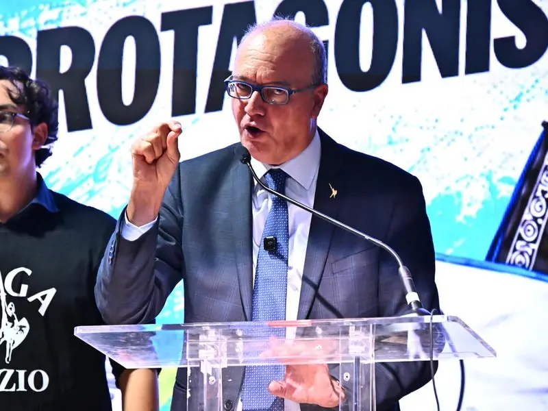 Valditara e la fuga dei bianchi. La lingua razzista della destra